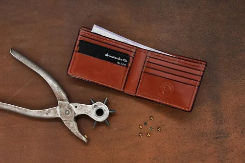 Miniatura 5 de GauchoLife Guarda Pampas Billetera Bi-Fold de Piel, RojoBronceado