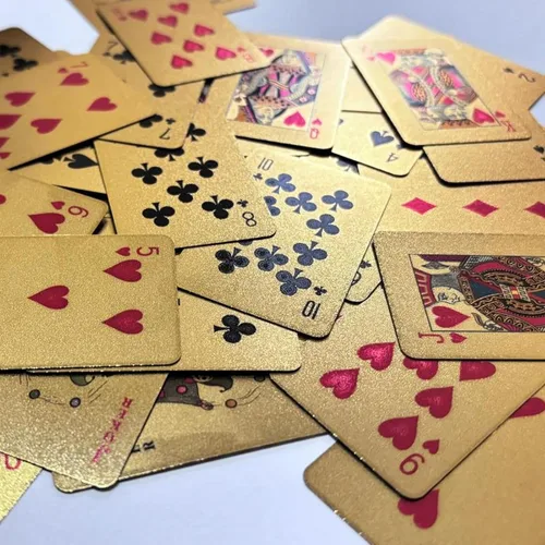 Miniatura 7 de VOVCIG Mini cartas de juego, juego de cartas en miniatura doradas de 2 barajas impermeables, cartas de póquer, cartas de póquer de viaje