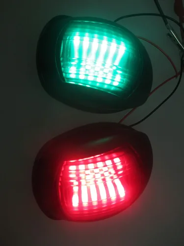 Miniatura 6 de Pactrade Marine Luces de Navegación para Barcos LED Rojas y Verdes Luces Laterales (Montaje Vertical) - 1 NM Carcasa Negra Luces de Navegación