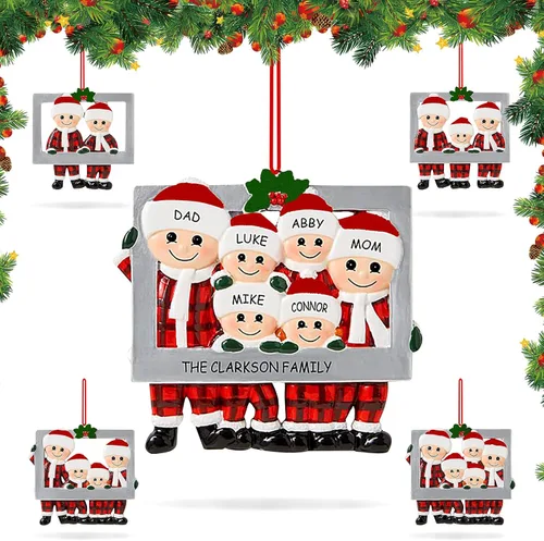 Miniatura 9 de Adorno de Navidad personalizado 2025, adorno para árbol de Navidad, marco personalizado de familia feliz hecho de cerámica, colgante con nombre