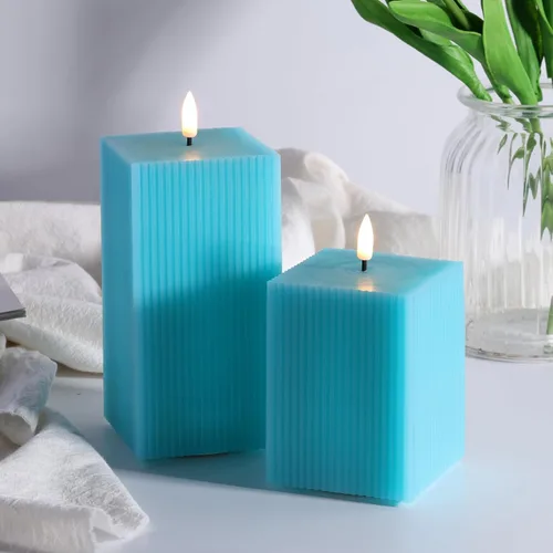 Miniatura 2 de Velas sin llama azul turquesa con control remoto, velas LED cuadradas acanaladas que funcionan con pilas, juego de 2 velas de cera real parpadeante