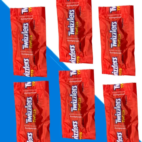 Miniatura 4 de Giros clásicos de regaliz de fresa – Caramelo rojo masticable suave envuelto individualmente – Bolsa a granel de 2 libras (≈ 88 piezas) – Perfecto
