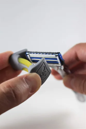 Miniatura 7 de Razor Saver Cubierta de afeitar antioxidante Extensor de vida de la hoja Protector de cartucho de viaje Accesorio para evitar la corrosión