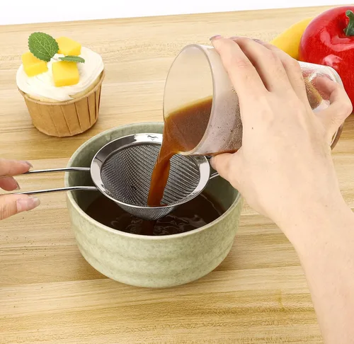 Miniatura 5 de Paquete de 3 coladores de malla fina de acero inoxidable 304 tamiz pequeño para alimentos, té, jugos, cócteles, cocina (3.35 pulgadas)
