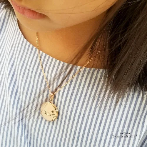 Miniatura 7 de TwentySixty Collar con medallón de círculo personalizado para mujeres niñas niños sostiene fotos flor de nacimiento personalizada y grabada collar