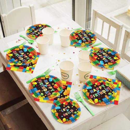 Miniatura 5 de gisgfim 96 piezas de suministros para fiesta de cumpleaños con bloques de construcción, platos de papel, servilletas, bloques coloridos, decoración