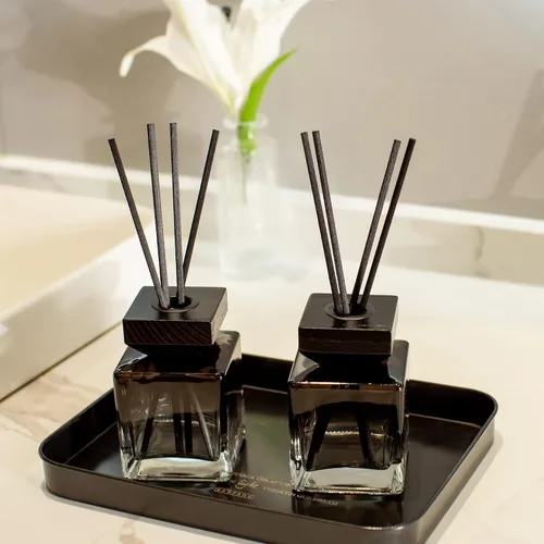 Miniatura 7 de Botellas difusoras de vidrio de fragancia, frascos difusores con tapas y palo de ratán, juego de 4 piezas de accesorios de fragancia de 6.8 fl oz