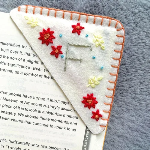 Miniatura 44 de Marcapáginas de esquina bordadas a mano personalizadas, Marcadores para mujeres, Marcador personalizado para los amantes de los libros, lindo Verde