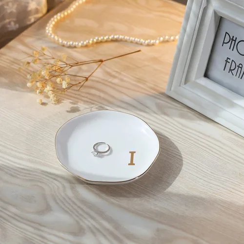 Miniatura 2 de Bandeja de joyería con iniciales para anillos con monograma personalizados, regalos de boda para mujeres, amigas, hermanas, cerámica blanca