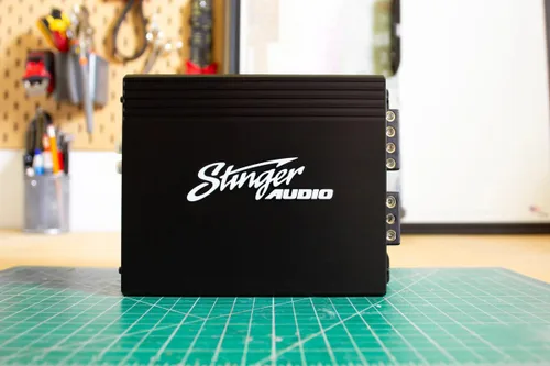 Miniatura 5 de STINGER Audio MT-700.1V2 Monoblock de 700 Watts RMS Amplificador de Subwoofer Compacto para Audio de Coche con Control Remoto, Botón de Graves