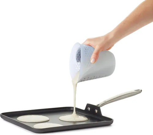 Miniatura 9 de OXO 11161000 Good Grips Taza medidora de silicona de 2 tazas tamaño Squeeze & Pour con patrón Stay-Cool, transparente