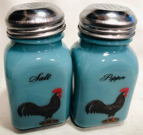Salero y pimentero – Tarros cuadrados para estufa – Exclusivo Rosso Glass – Pollos – Hecho en Estados Unidos – Mosser Glass USA (Georgia Blue