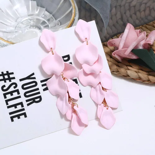 Miniatura 6 de Aretes largos de acrílico con pétalos de rosa, aretes bohemios de resina para regalos de mujer