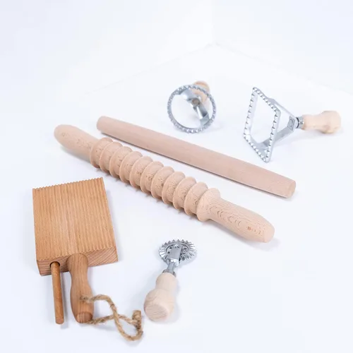 Miniatura 6 de Ultimate - Juego de 9 herramientas para hacer pasta, estante de secado de pasta, pinzas para pasta, juego de cortador de sellos de dos raviolis