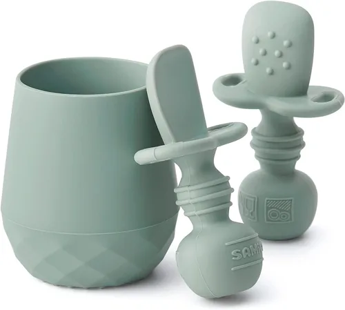 SAMiGO Utensilios de silicona para bebés – Cucharas de autoalimentación y pequeña taza de entrenamiento – Suministros de destete LED para bebés de