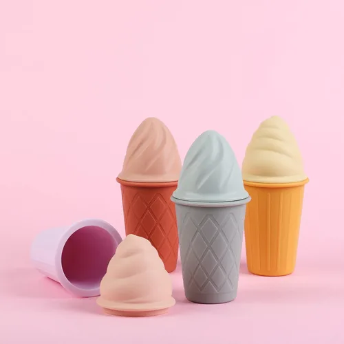 Miniatura 5 de BLUE GINKGO Juguetes de arena de helado - Juego de 4 juguetes de silicona para la playa Fácil de limpiar, apto para viajes Juguetes de arena