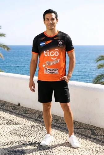 Miniatura 2 de CD Aguila - El Salvador Camisa Negro Naranja Combinada, Tu equipo Favorito, El Mas Popular del Oriente de Tu País