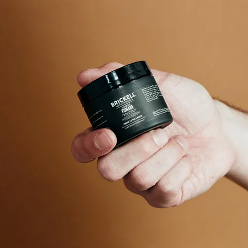 Miniatura 4 de Brickell Men's Products Pomada de arcilla para peinar el cabello para hombres, fijación fuerte y acabado mate, producto para peinados modernos