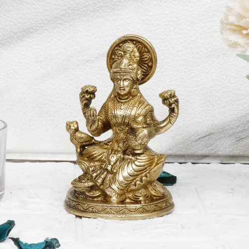 Miniatura 6 de ARTVARKO Laxmi Mata Blessing Sentado en Lotus con Kalash y Owl Brass Murti (5 pulgadas)
