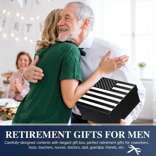 Miniatura 4 de Set de regalos de bandera americana Sieral para hombres incluye vaso, gorra de béisbol, calcetines, llavero con caja de regalo para veteranos