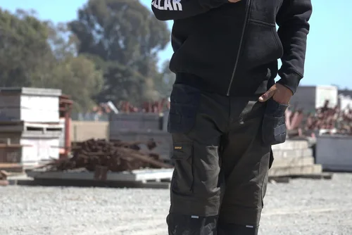 Miniatura 8 de CAT H2O Defender - Pantalones de trabajo resistentes al agua para hombre con rodillas reforzadas, bolsillo tipo cargo con fuelle y bolsas