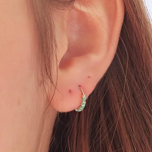 Miniatura 2 de Creations - Par de aretes de aro hechos a mano con cuentas de cartílago pequeño de 0.394 pulgadas, plata de ley 925, cuentas de color blanco, aros