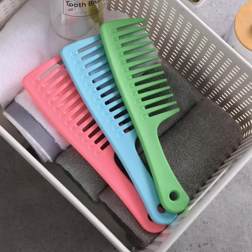 Miniatura 4 de Peine de dientes anchos, peine grande desenredante para mujeres y hombres, cepillo de peinado duradero para cabello rizado, largo y húmedo - Cuidado