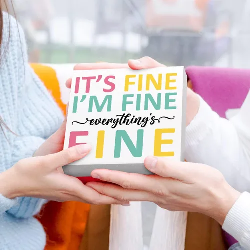 Miniatura 6 de Letrero de madera con texto en inglés "It's Fine I'm Fine Everything Is Fine", letrero de madera inspirador, decoración de escritorio motivacional