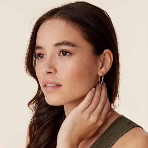 Miniatura 4 de PAVOI Aretes de aro redondos chapados en oro de 14 quilates de 0.098 in en oro rosa, oro blanco y oro amarillo