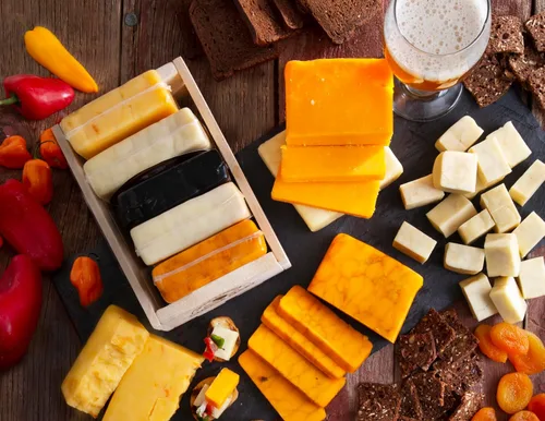 Miniatura 3 de Colección de queso de cerveza Queso gourmet de Wisconsin Caja de regalo audaz y cremosa para los amantes de la cerveza