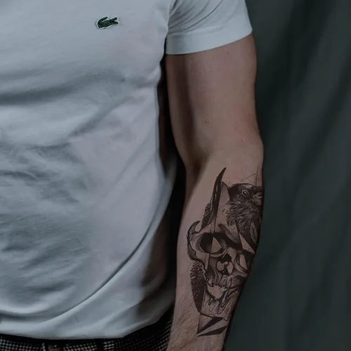 Miniatura 7 de 8 hojas de tatuajes temporales de calavera gótica para adultos, diseño de calavera alada, rosa, parca y ojo falso, arte corporal impermeable
