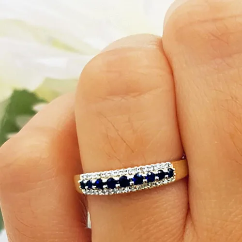 Miniatura 3 de Dazzlingrock Collection Anillo de boda apilable con piedras preciosas redondas y diamantes blancos redondos Oro amarillo de 10 quilates