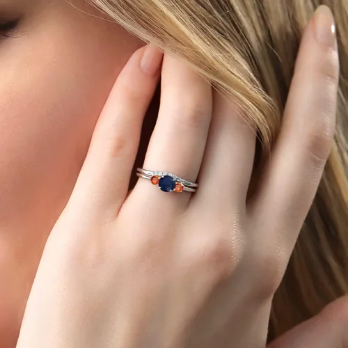 Miniatura 4 de Gem Stone King Anillo de boda de 3 piedras de oro blanco redondo de 10 quilates con zafiro azul y zafiro naranja y diamante cultivado en laboratorio