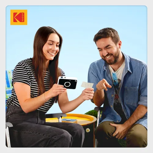 Miniatura 10 de Kodak Printomatic+ Paquete de Regalo de Cámara Digital de Impresión Instantánea a Todo Color + Estuche + Papel Fotográfico Zink 2x3 con Respaldo