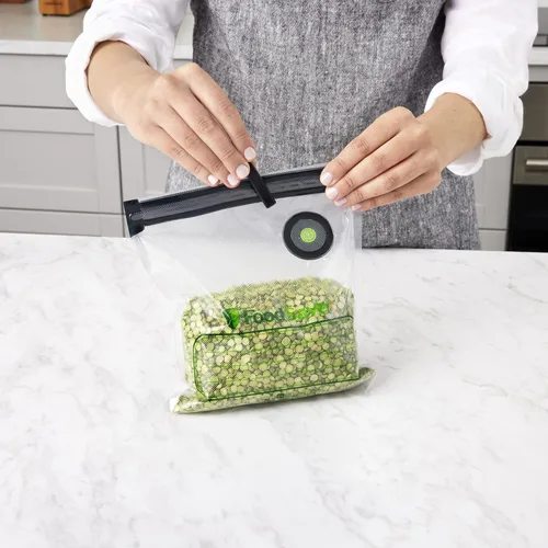 Miniatura 8 de FoodSaver® Bolsas reutilizables con cremallera al vacío de un galón