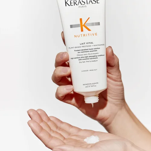 Miniatura 2 de Kérastase Nutritive Lait Vital Acondicionador Hidratante Para Cabello Fino a Medio Seco - Ilumina el Cabello Brillante y Desenreda Fácilmente, Con