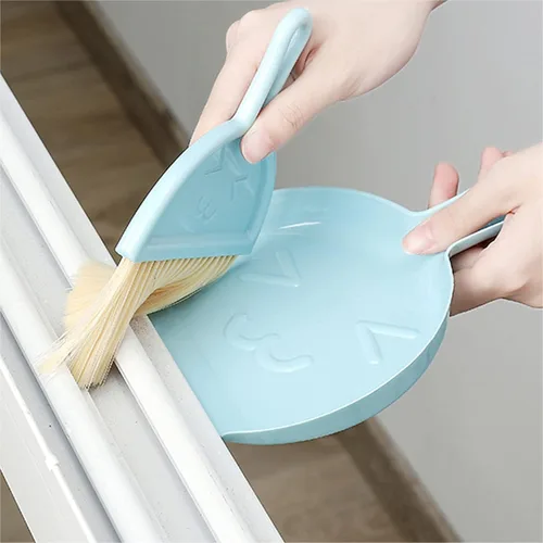 Miniatura 5 de Juego de 3 piezas de mini escoba y recogedor para el hogar, automóvil, cocina, mesa, niños, cerdas de plástico duraderas, de mano, colgables, 3