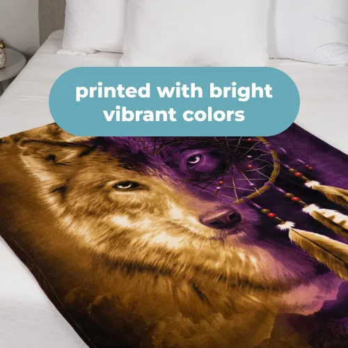 Miniatura 2 de Dawhud Direct Manta de Vellón con Atrapasueños de Lobo - 50x60 Pulgadas de Felpa Suave para Niños y Adultos - Manta Acogedora con Lobos para Cama