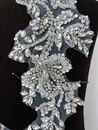 Miniatura 2 de Apliques de cuentas y diamantes de imitación hechos a mano para coser en parche de encaje de cristal, 1 par para ropa de bricolaje, vestido de Plata