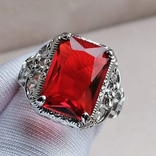 Miniatura 7 de Anillo de compromiso de rubí vintage de simulación rojo de plata tailandesa de gran quilate con patrón de flor simple cuadrado anillo de compromiso