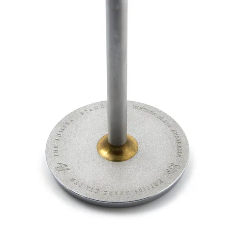 Miniatura 4 de Soporte de lujo para maquinilla de afeitar y cepillo, The Admiral de VIKINGS BLADE, aspecto vikingo antiguo con acero inoxidable envejecido y latón