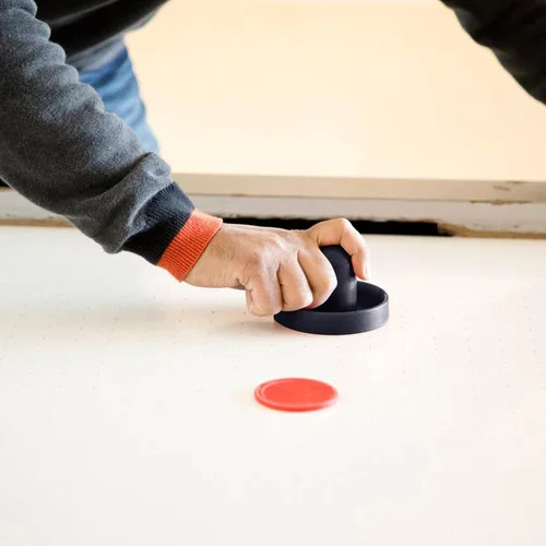 Miniatura 7 de Paletas y discos de hockey de aire de repuesto con huelguistas y alfombrillas gruesas de tablero de fibra para mesas de hockey, kit de accesorios