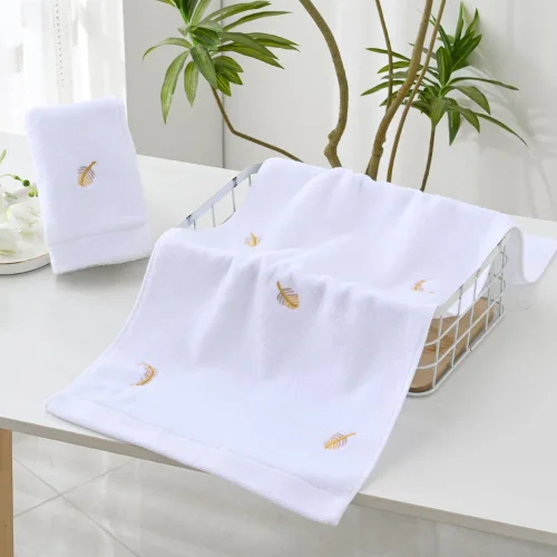 Miniatura 4 de YiLUOMO Gold Feathers - Juego de toallas de mano bordadas elegantes blancas, supersuaves, 100% algodón, altamente absorbentes, decorativas