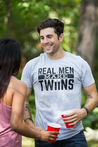 Miniatura 5 de Camiseta divertida para padre con texto chistoso en inglés «You Can't Scare Me, I Have Daughters»