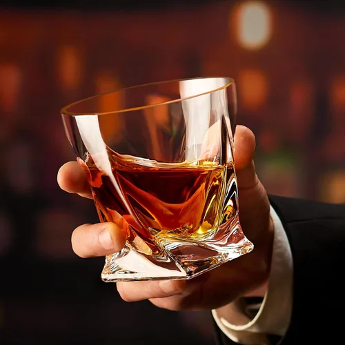 Miniatura 5 de KITNATS Vasos de whisky Old Fashioned de 10 onzas, juego de 4, caja de regalo, utensilios de bar para bourbon, escocés, vasos de ron para hombres