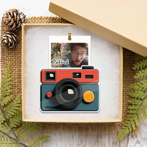 Miniatura 3 de Adorno acrílico en forma de cámara 2D, nombre personalizado y foto colgante de Navidad para fotógrafo, adorno de marco de fotos retro personalizado