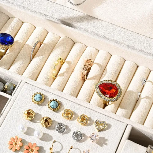 Miniatura 3 de Joyero para mujeres y niñas, organizador de joyas grande con cerradura de 3 niveles para collares, anillos, aretes, piel sintética (blanco)