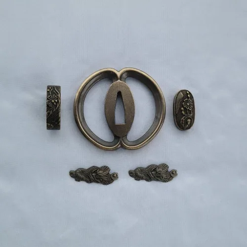 Miniatura 11 de Espada samurái japonesa KOSHIRAE – TSUBA FUCHI KASHIRA MENUKI 68-100
