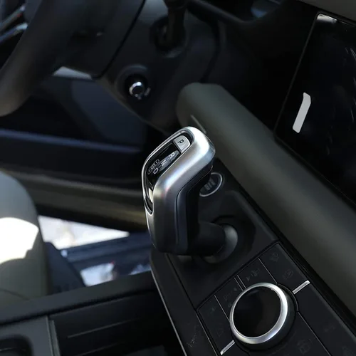 Miniatura 5 de YIWANG Cubierta de la cabeza de la palanca de cambios central del coche de ABS estilo fibra de carbono para Land Rover Defender 90 110 2020-2022