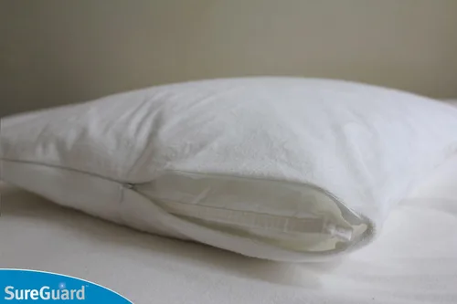 Miniatura 3 de SureGuard juego de 2 protectores de almohada, 100% impermeables, a prueba de insectos, hipoalergénicos, fundas premium de algodón rizado